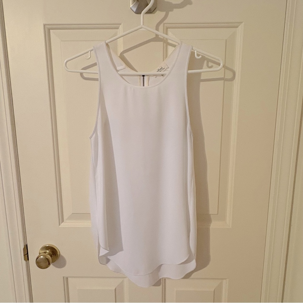 Aritzia Wilfred, xs, white sleeveless blouse